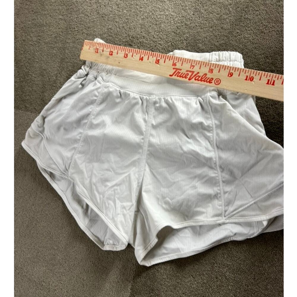 Lululemon Hotty Hot Size 0 White Shorts - Picture 4 of 5